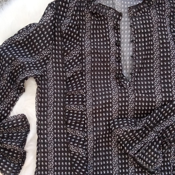 1 LEFT! Black & White Blouse S M L - Picture 4 of 6